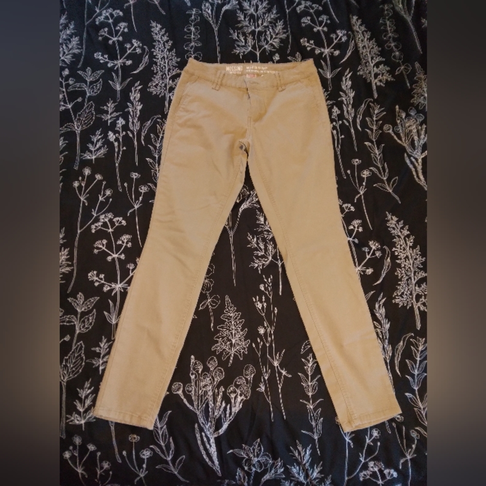 Khaki pants